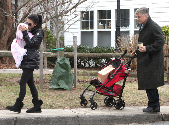 Hilaria Baldwin, Carmen Baldwin, Alec Baldwin Hilaria Baldwin, Carmen Baldwin, Alec Baldwin